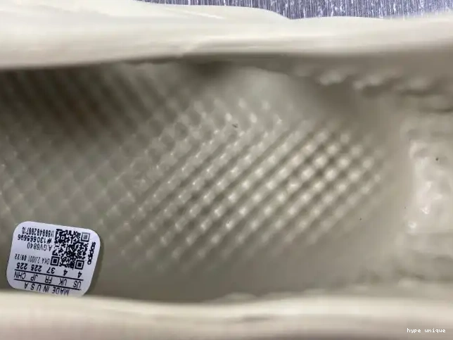 hype Foam Adidas Yeezy Stone Salt GV6840 RNR 0511